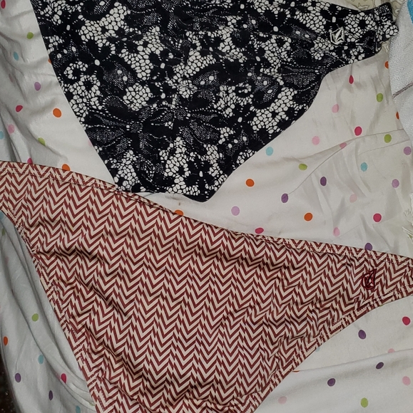 Volcom bikini bottoms - Picture 2 of 6